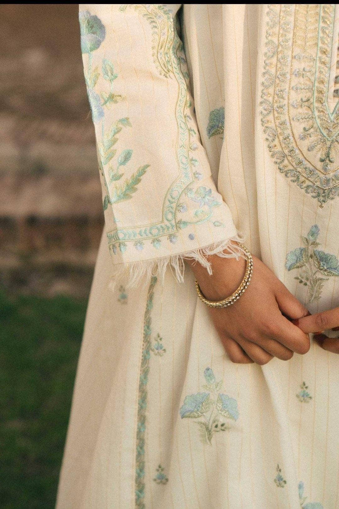 img_zara_shahjahan_lawn_garden_of_love_2020_awwal_boutique