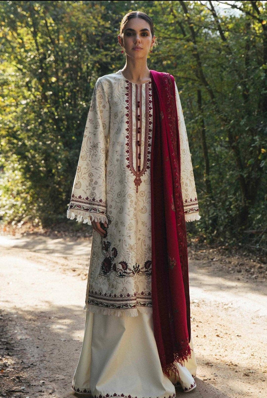 img_zara_shahjahan_winter_shawl_collection_awwal_boutique