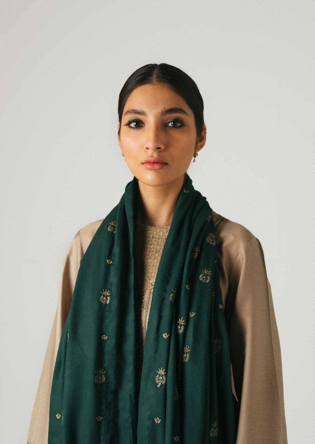 img_zara_shahjahan_winter_shawl_collection_awwal_boutique