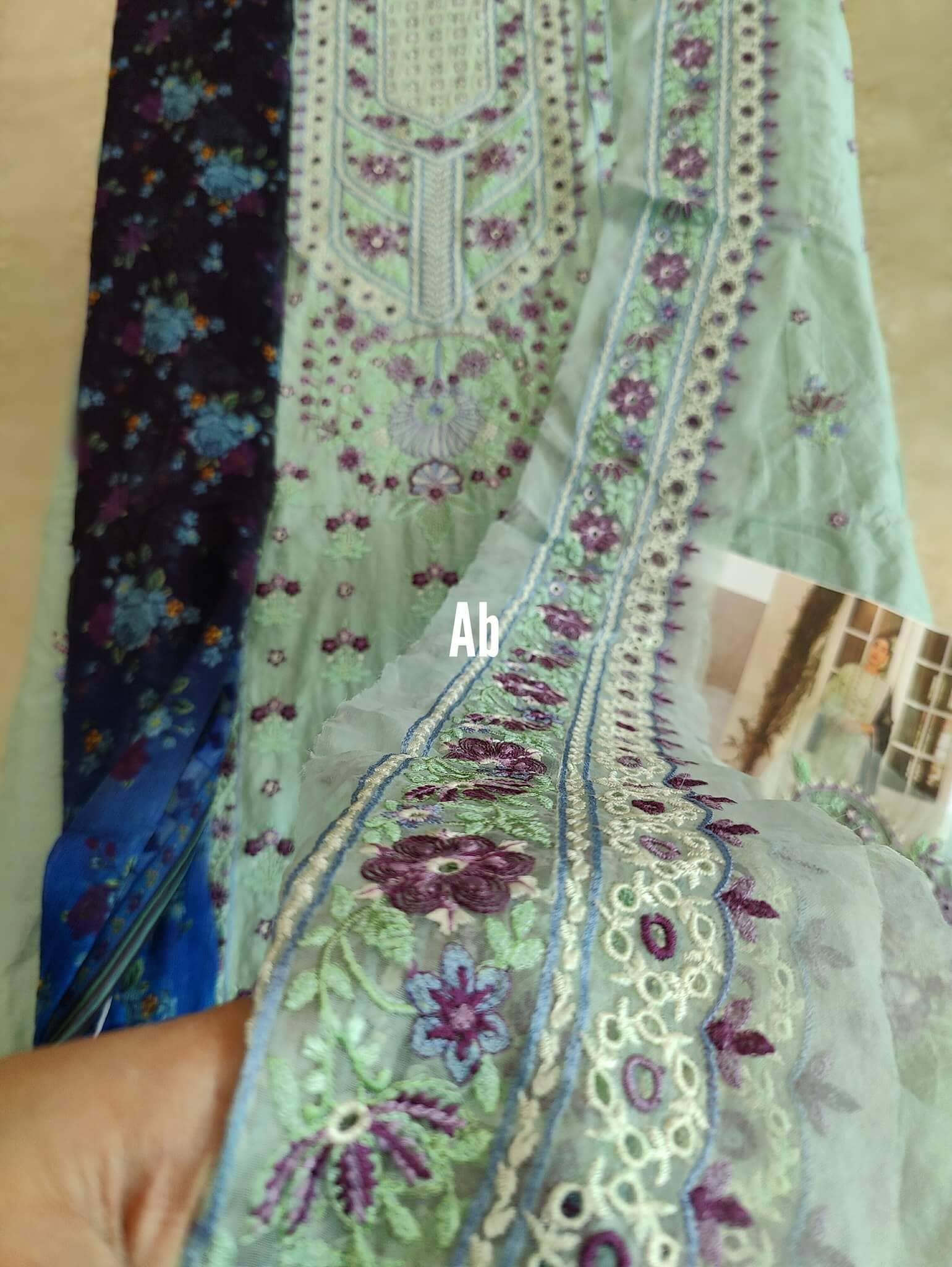 img_open_pic_zara_shahjahan_lawn_22_awwal_boutique