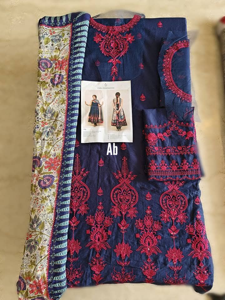 Zara Shahjahan open pics Open Pic/Zara Shahjahan Lawn 23/10 A