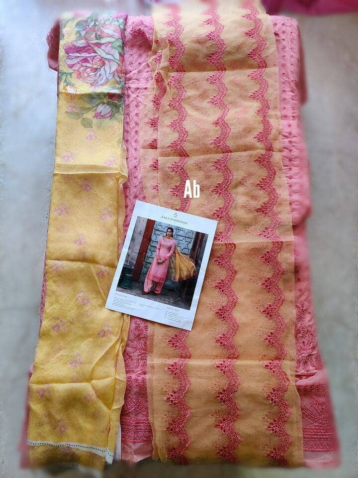 img_spotted_in_zara_shahjahan_lawn_2021_awwal_boutique