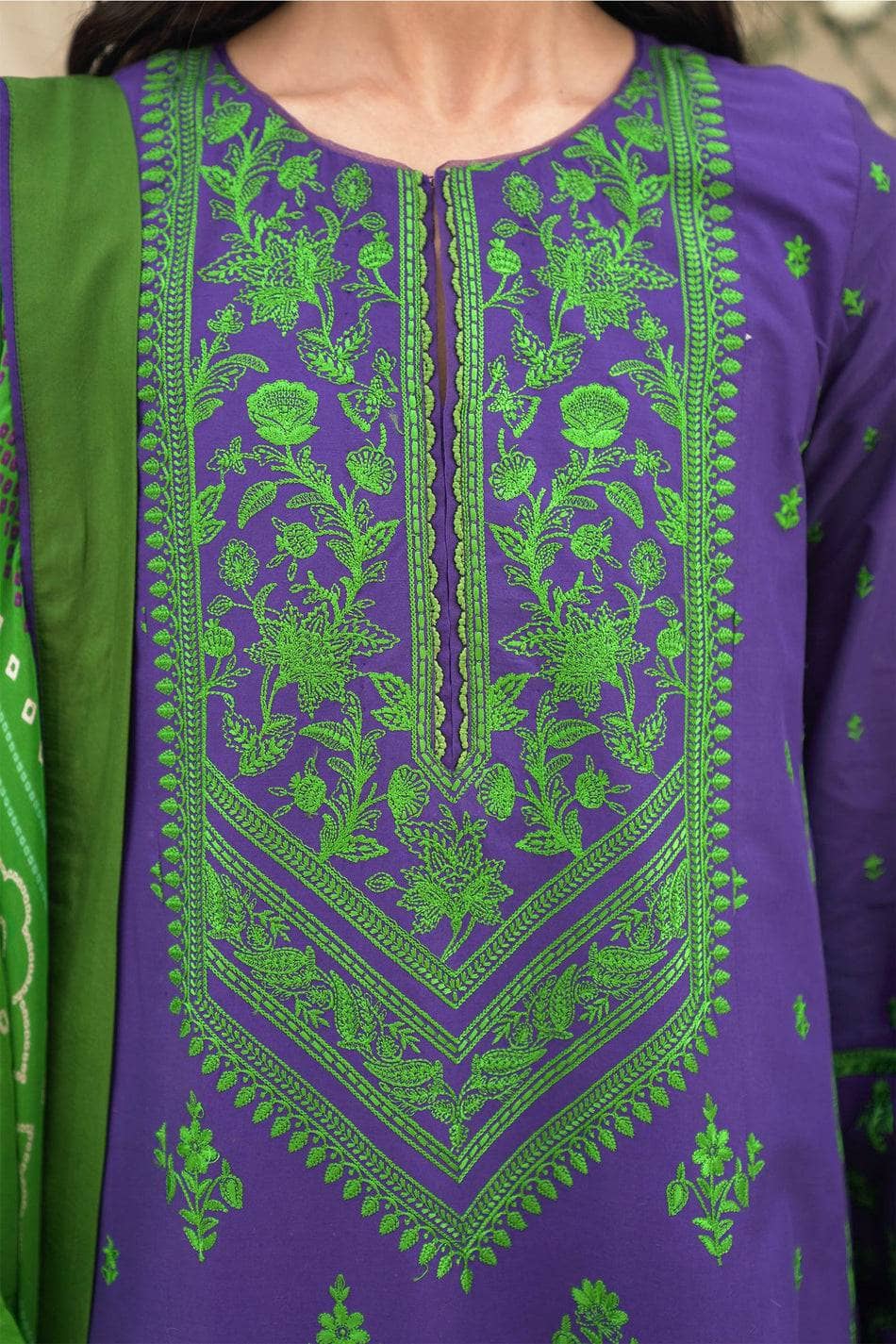 Img_zara_shahjahan_lawn_22_awwal_boutique