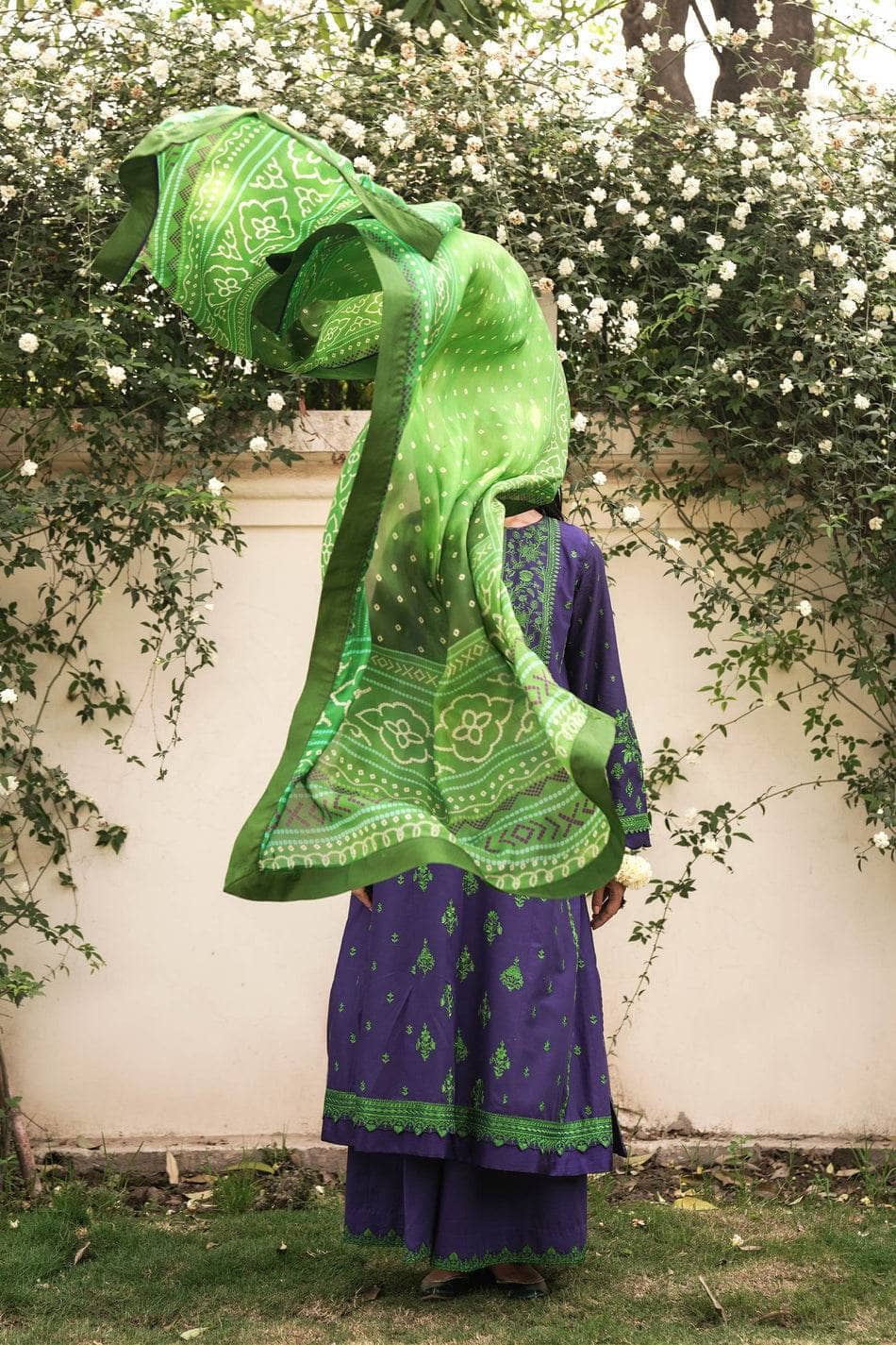 img_zara_shahjahan_lawn_22_awwal_boutique