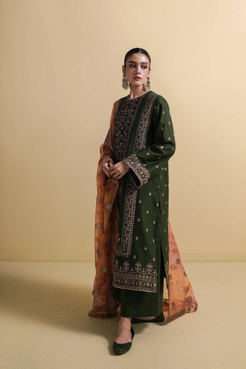 Img_zara_shahjahan_lawn_22_awwal_boutique