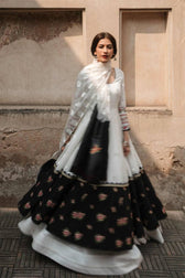 Img_zara_shahjahan_lawn_22_awwal_boutique