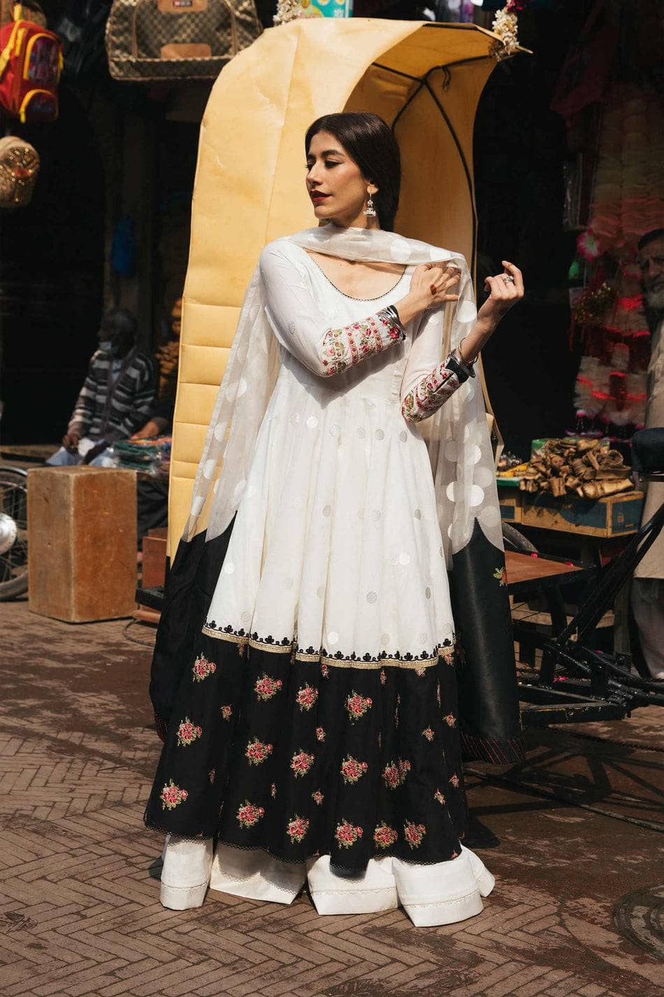 Img_zara_shahjahan_lawn_22_awwal_boutique