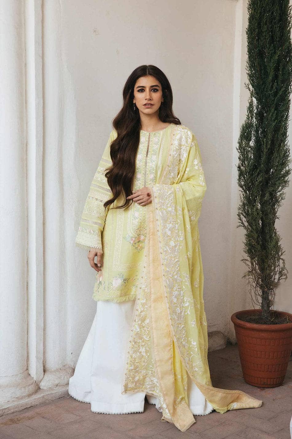 img_zara_shahjahan_lawn_22_awwal_boutique