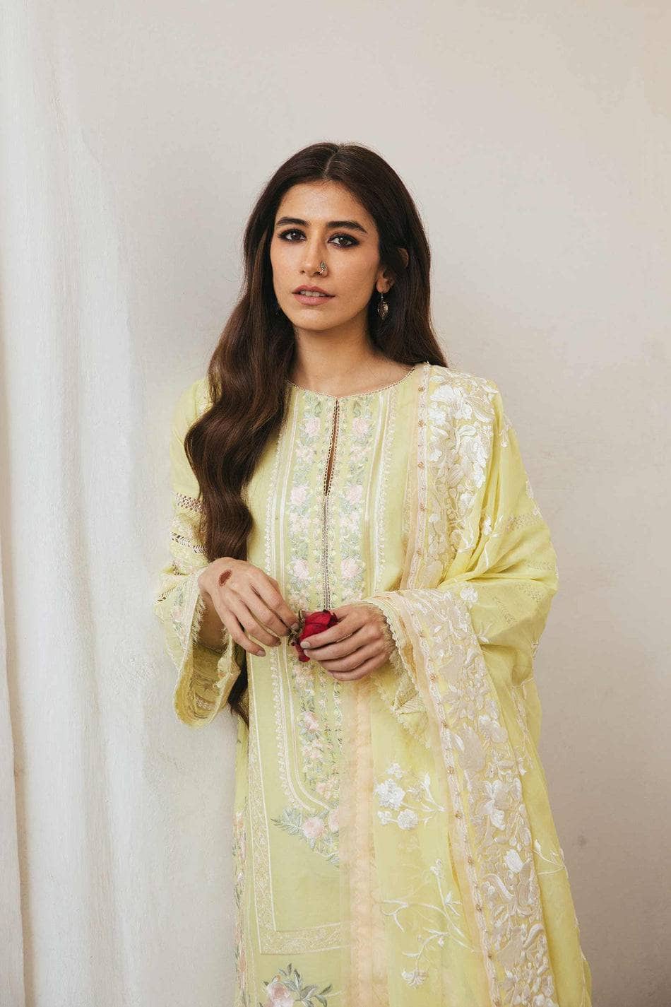 img_zara_shahjahan_lawn_22_awwal_boutique