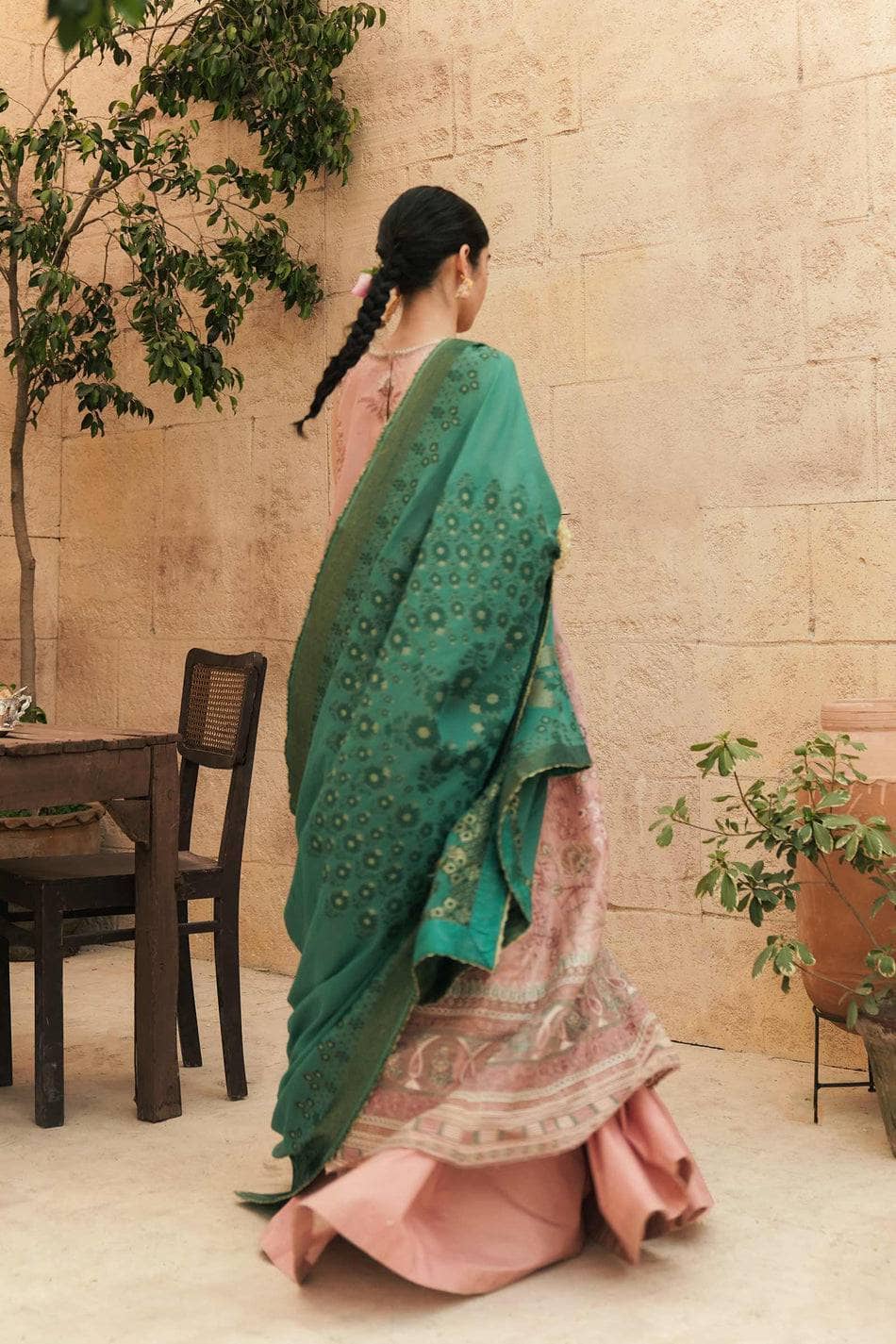 img_zara_shahjahan_lawn_22_awwal_boutique