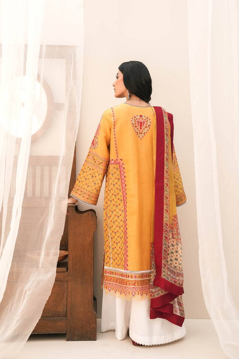 img_zara_shahjahan_lawn_22_awwal_boutique