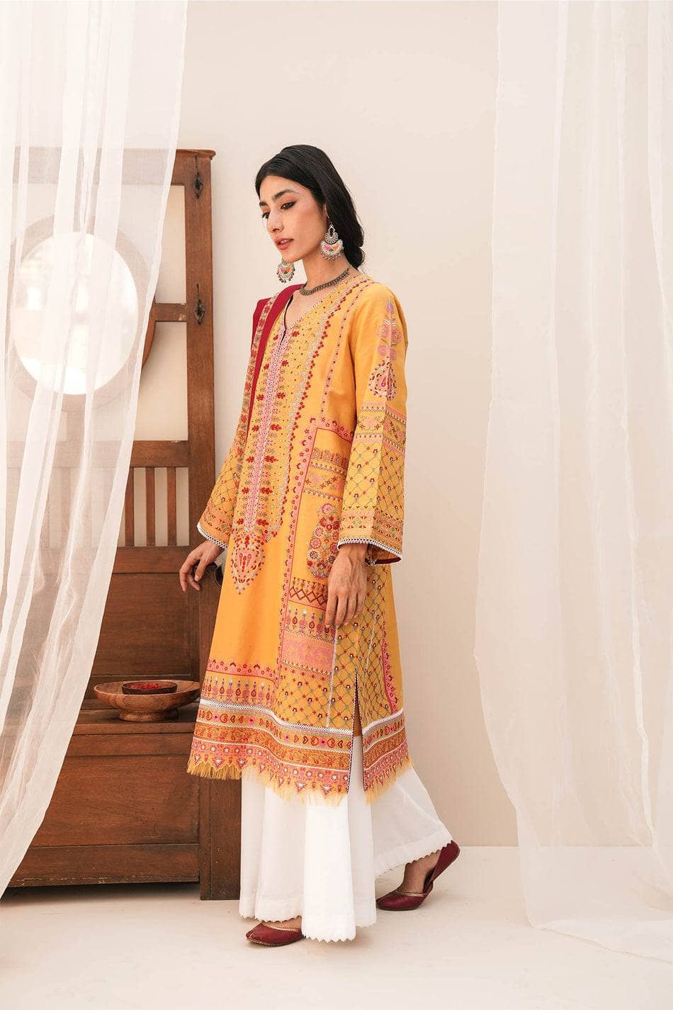 img_zara_shahjahan_lawn_22_awwal_boutique