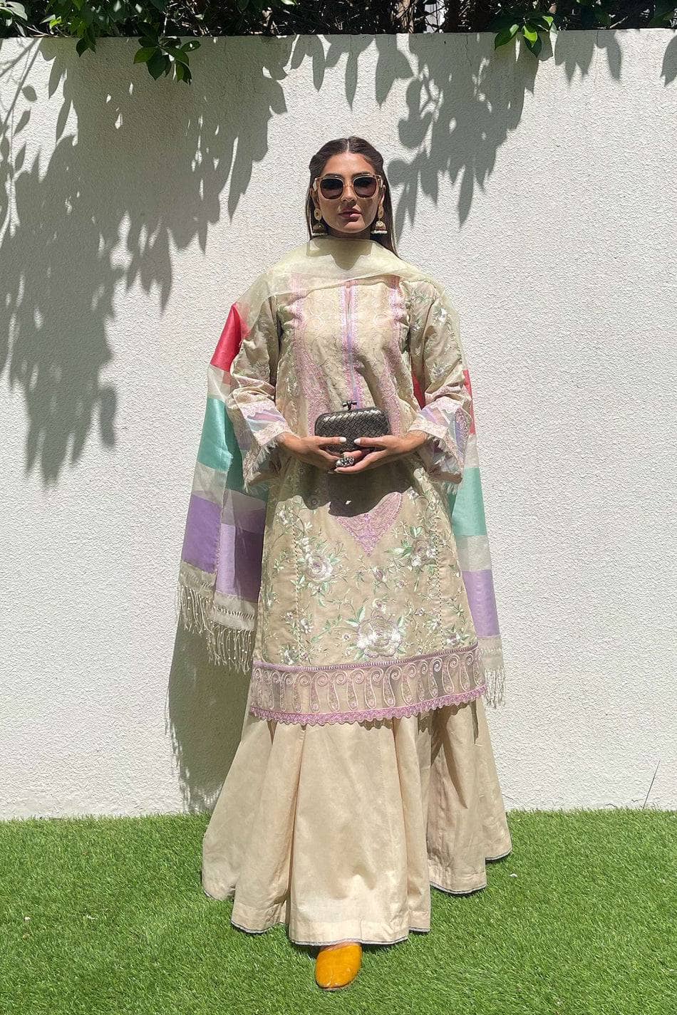img_zara_shahjahan_lawn_22_awwal_boutique