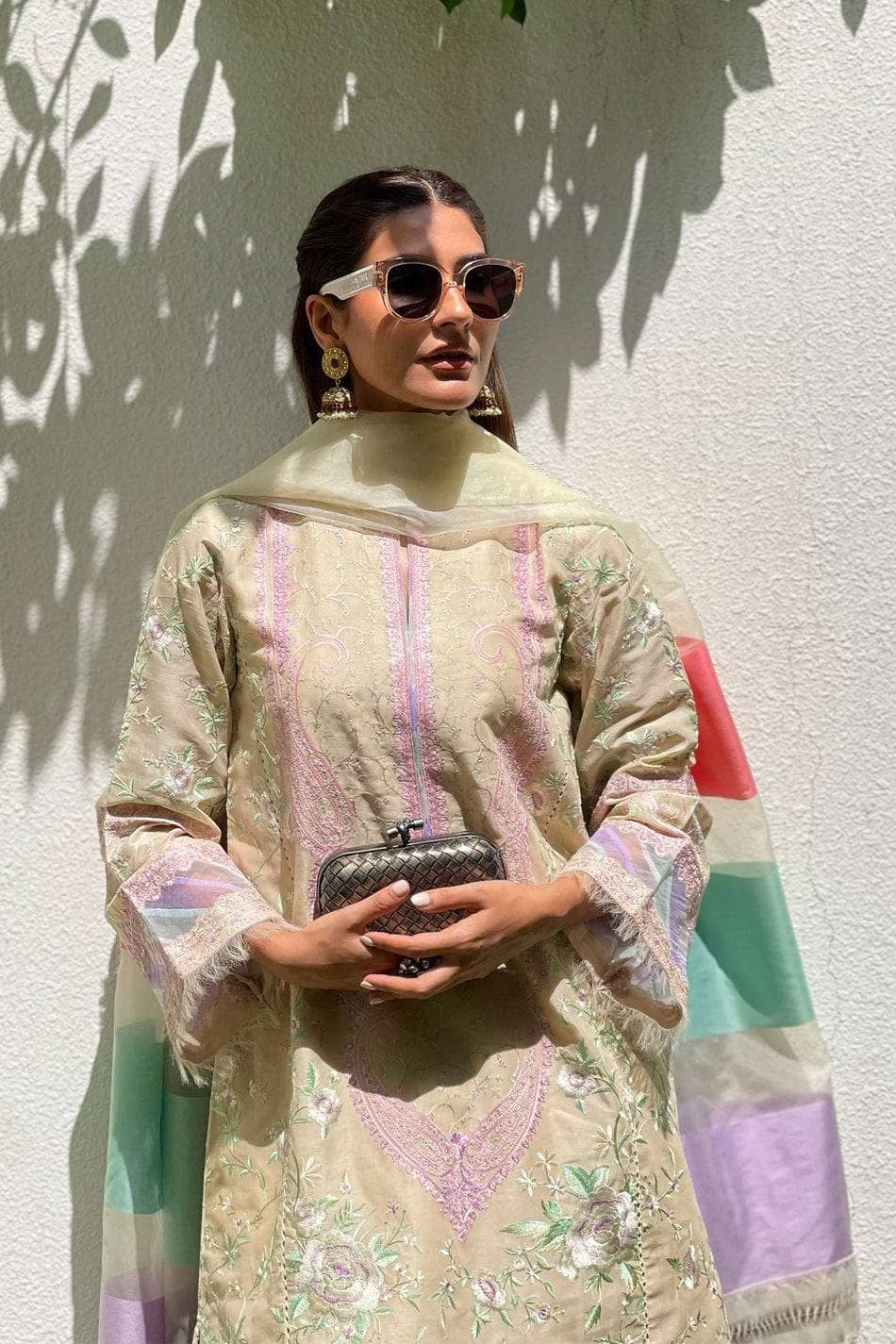img_zara_shahjahan_lawn_22_awwal_boutique