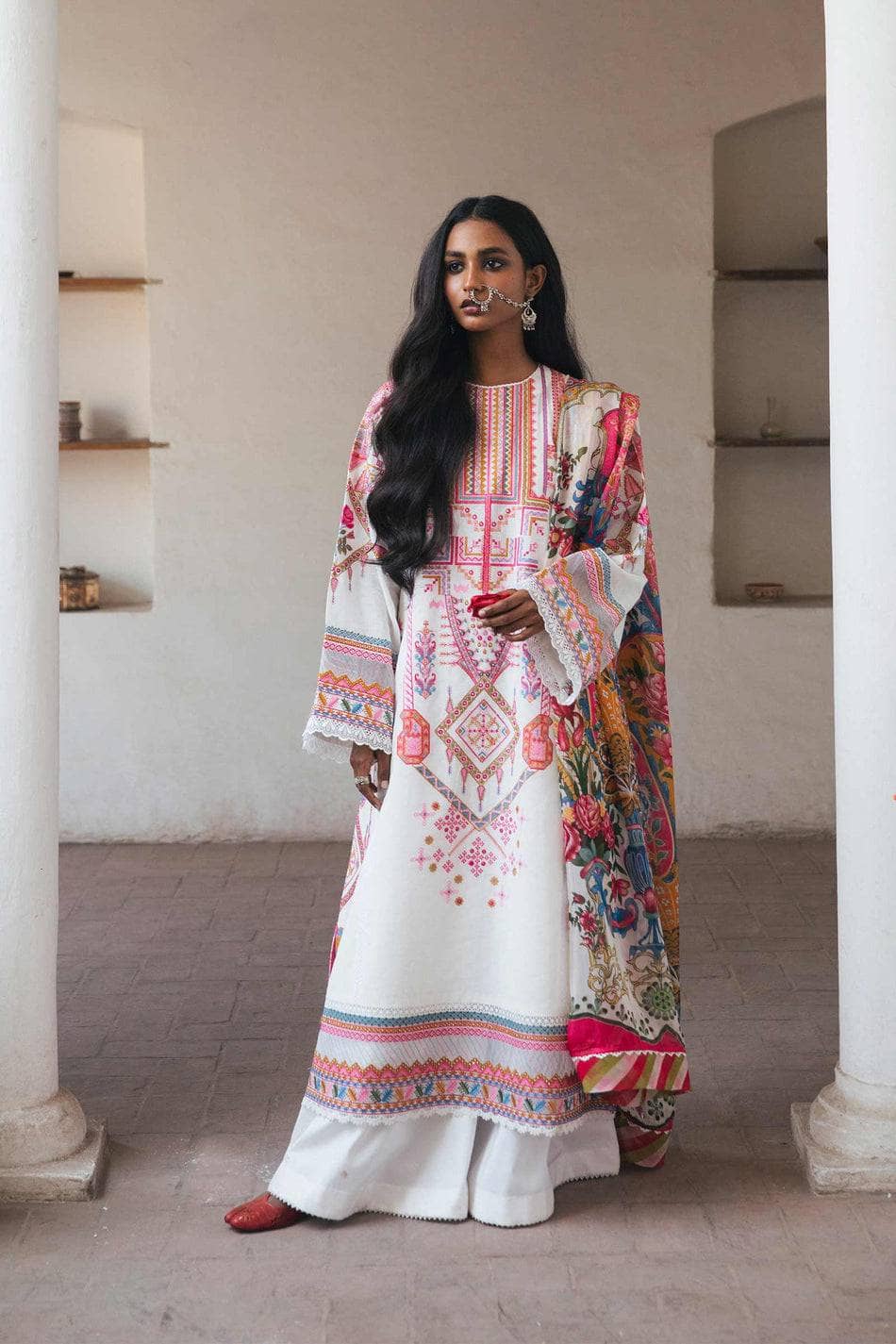 Img_zara_shahjahan_lawn_22_awwal_boutique