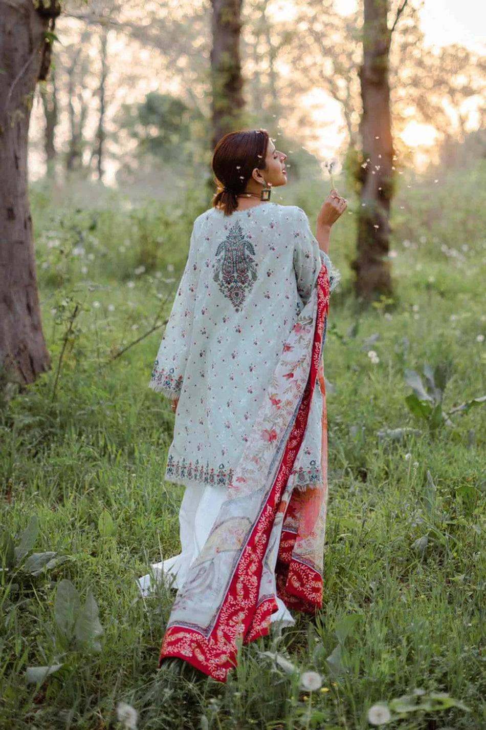 img_zara_shahjahan_lawn_22_awwal_boutique