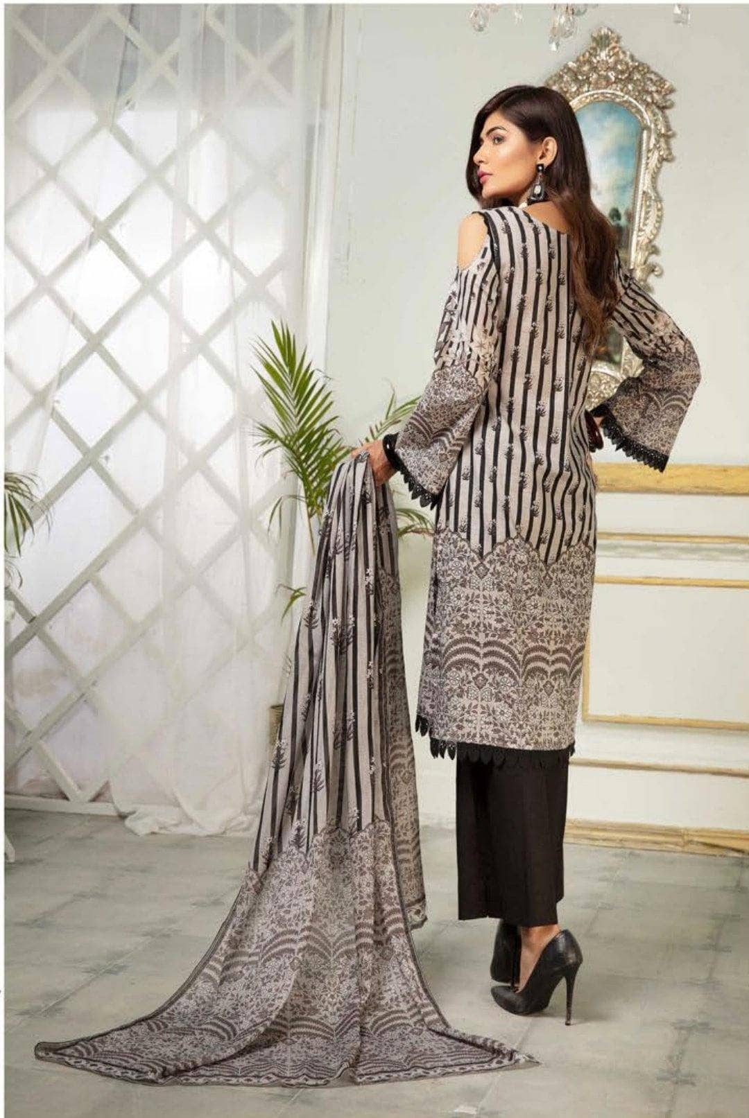 img_zarkis_by_riaz_arts_lawn_collection_awwal_boutique