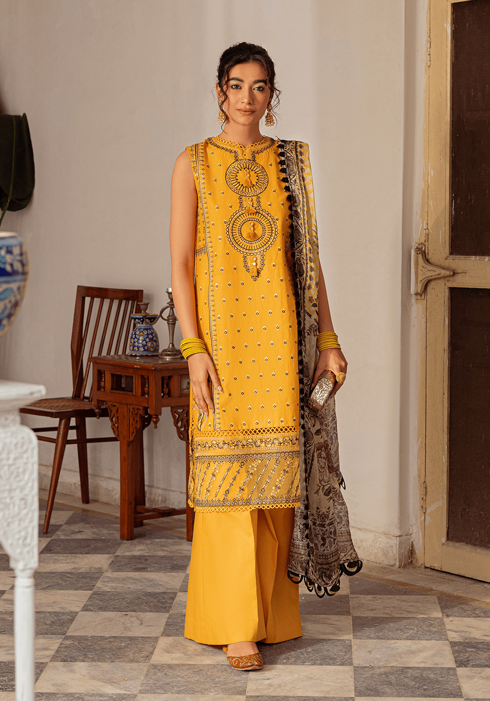 img_zarqash_lawn_23_awwal_boutique