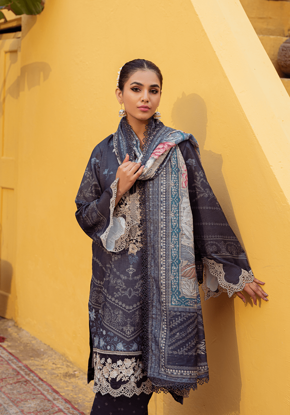 img_zarqash_lawn_23_awwal_boutique