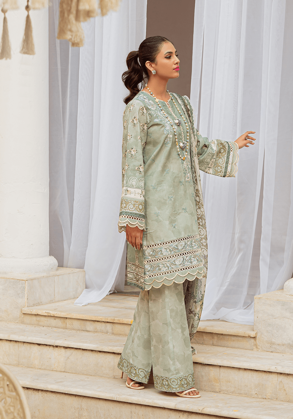img_zarqash_lawn_23_awwal_boutique