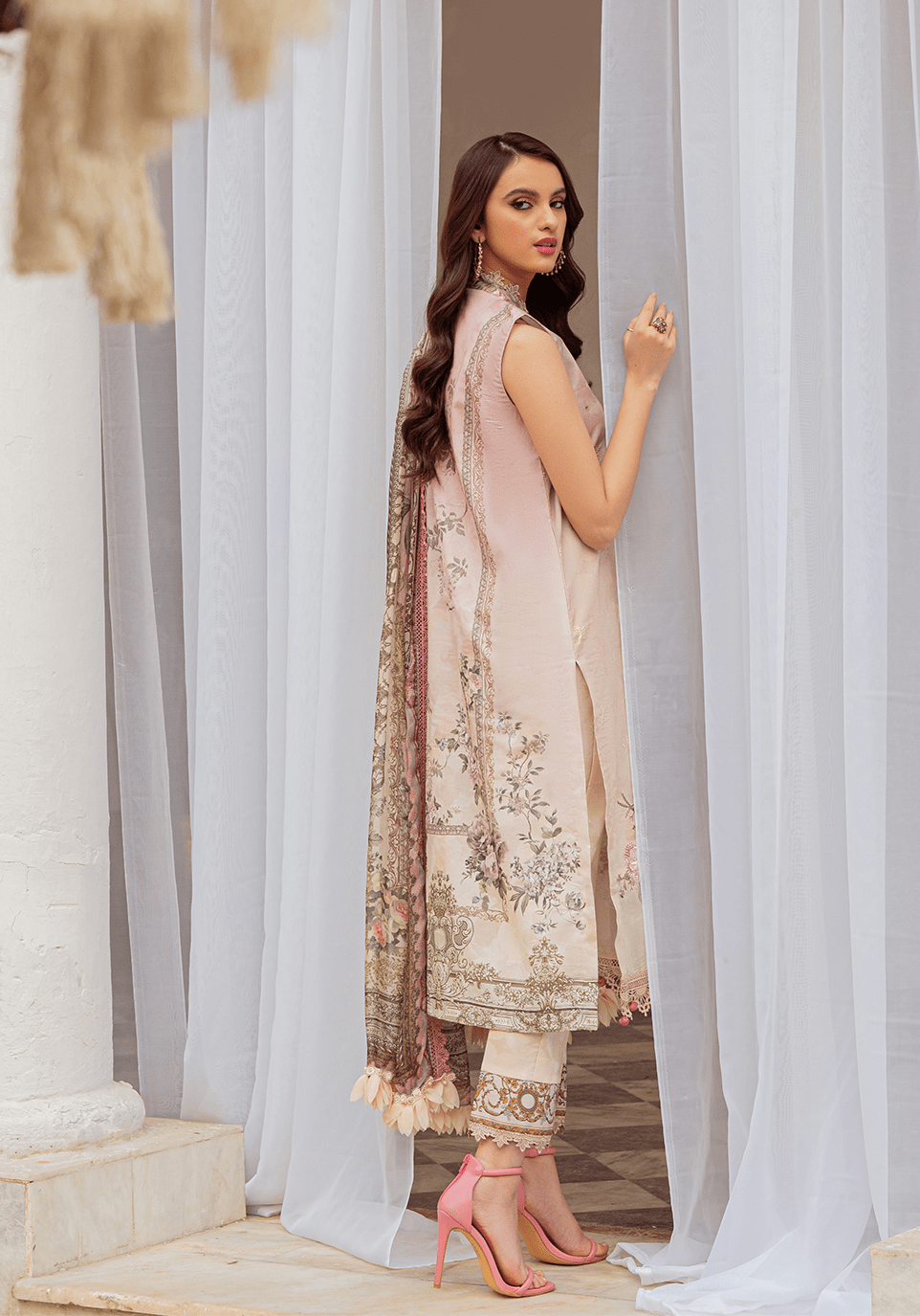 img_zarqash_lawn_23_awwal_boutique