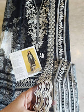 img_zarqash_lawn_23_awwal_boutique