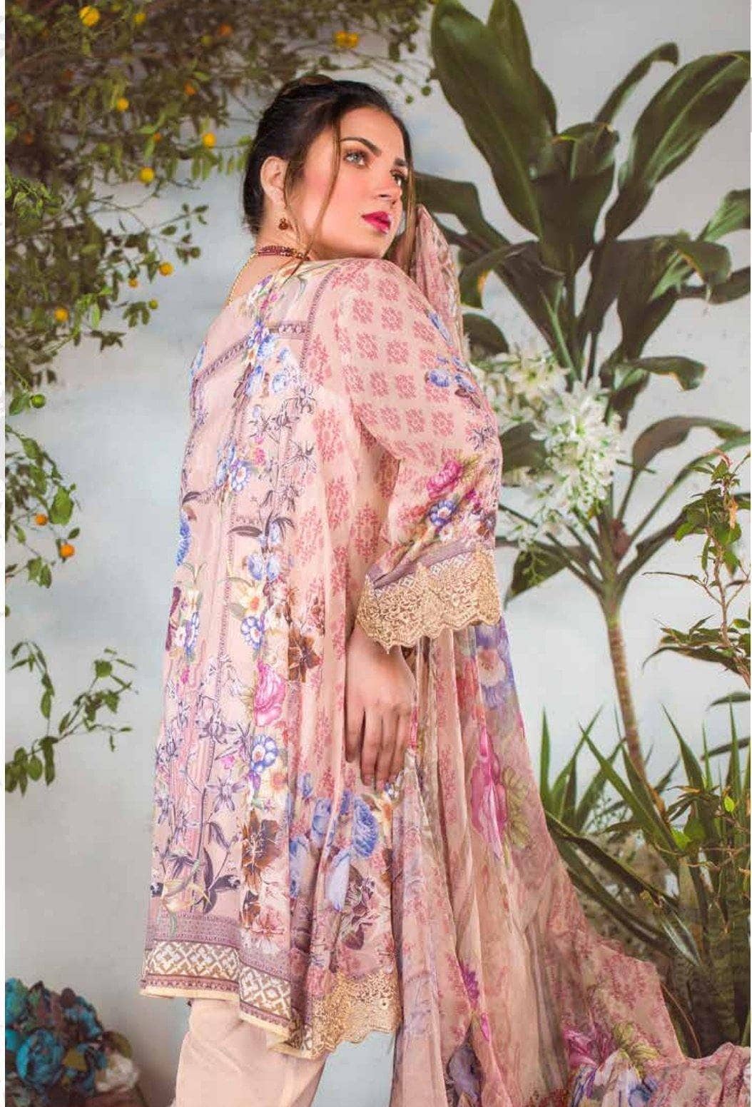 img_zebaish_hareem_swiss_voil_awwal_boutique