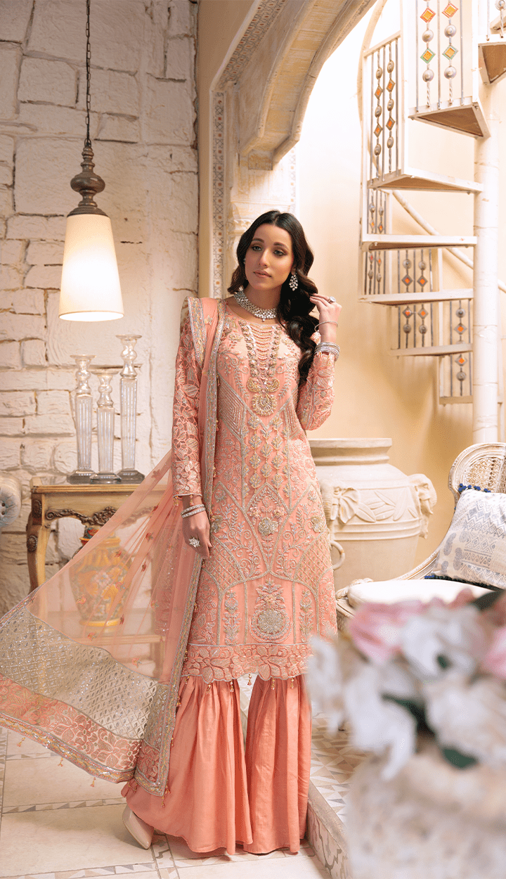 img_zebtan_zeenat_luxury_formals_awwal_boutique