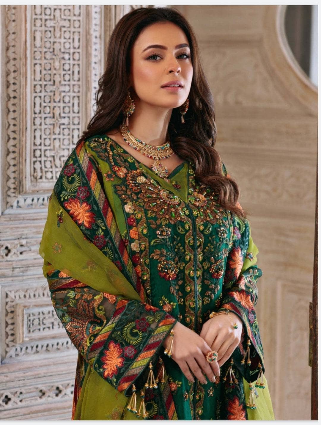 img_zebtan_zeenat_luxury_formals_awwal_boutique