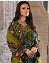 img_zebtan_zeenat_luxury_formals_awwal_boutique