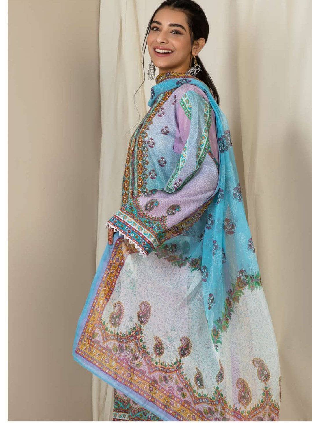 img_zellbury_lawn_2021_awwal_boutique