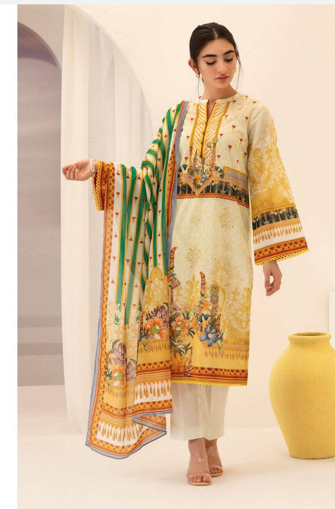 img_zellbury_lawn_2021_awwal_boutique