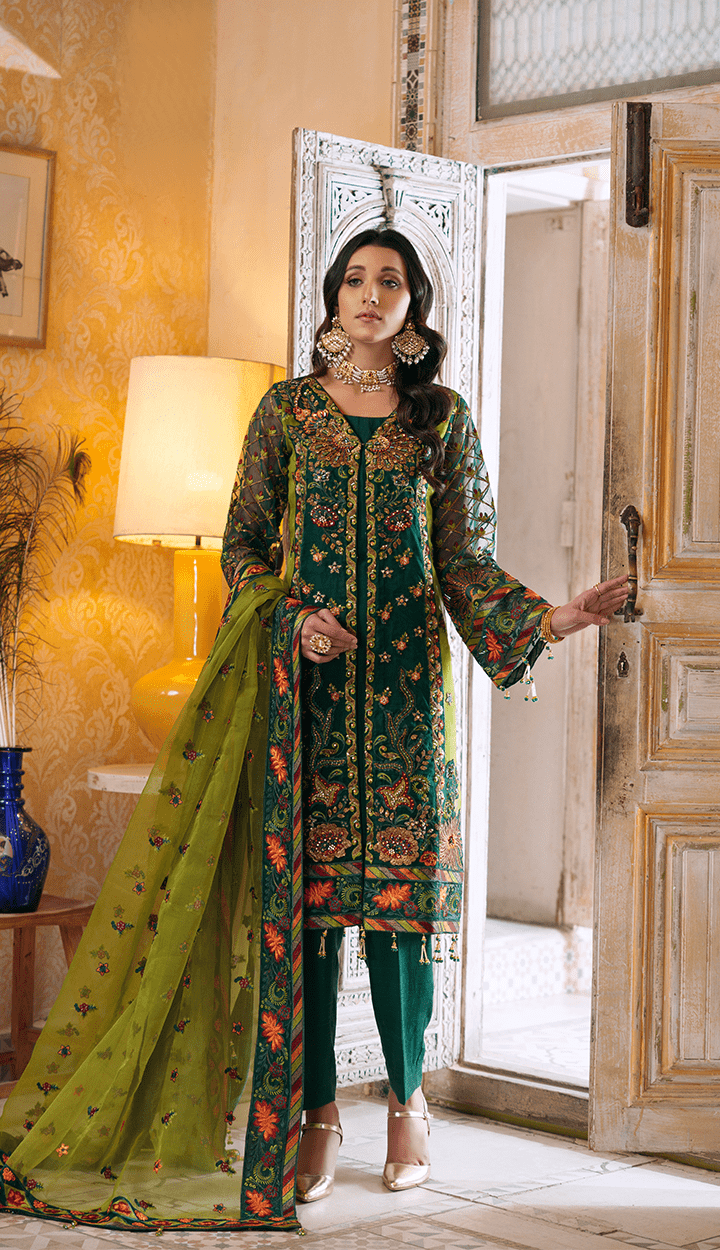 img_zebtan_zeenat_luxury_formals_awwal_boutique