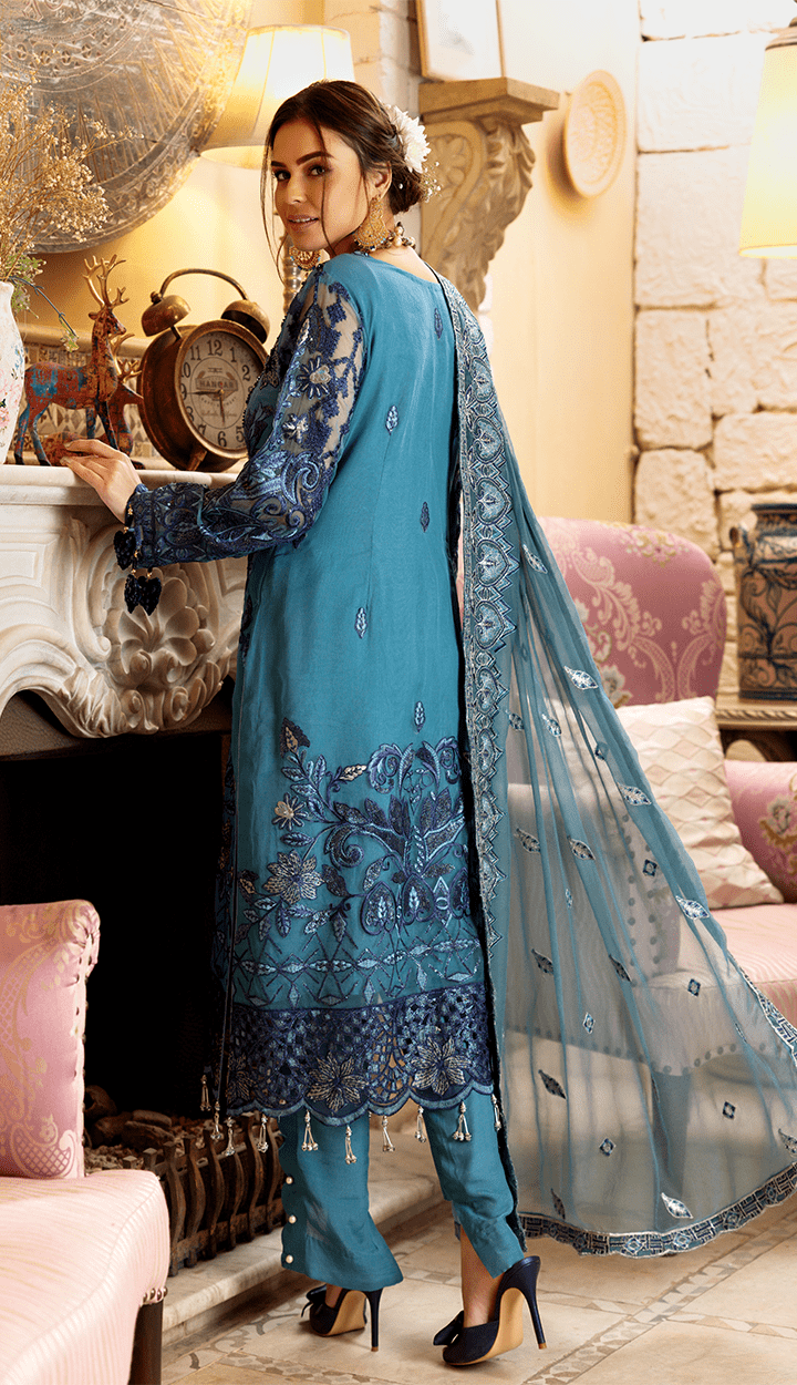 img_zebtan_zeenat_luxury_formals_awwal_boutique